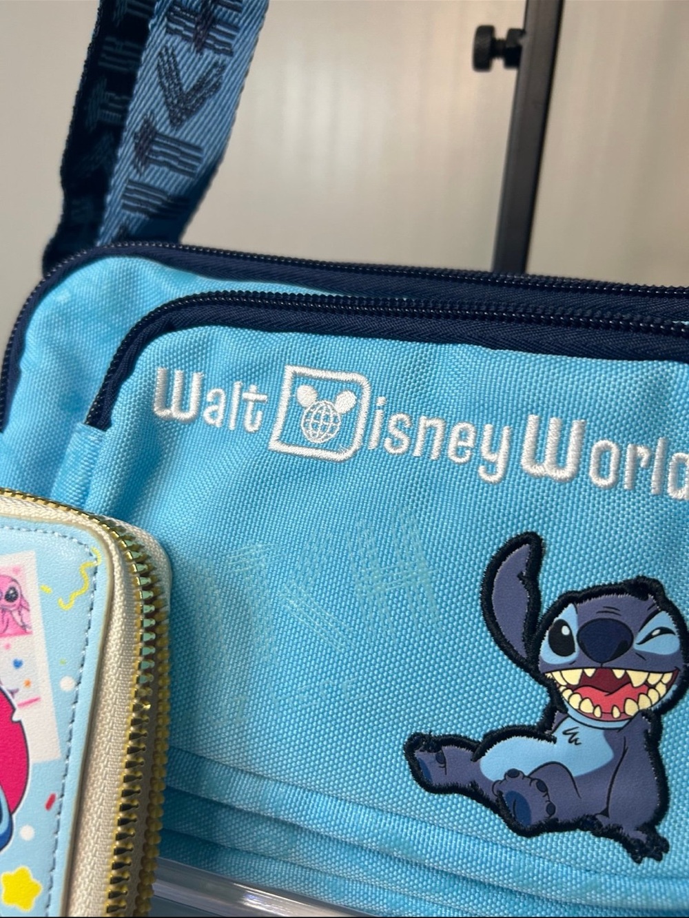 Disney Stitch Crossbody Bag with Matching Wallet & Charms - Picture 5 of 6